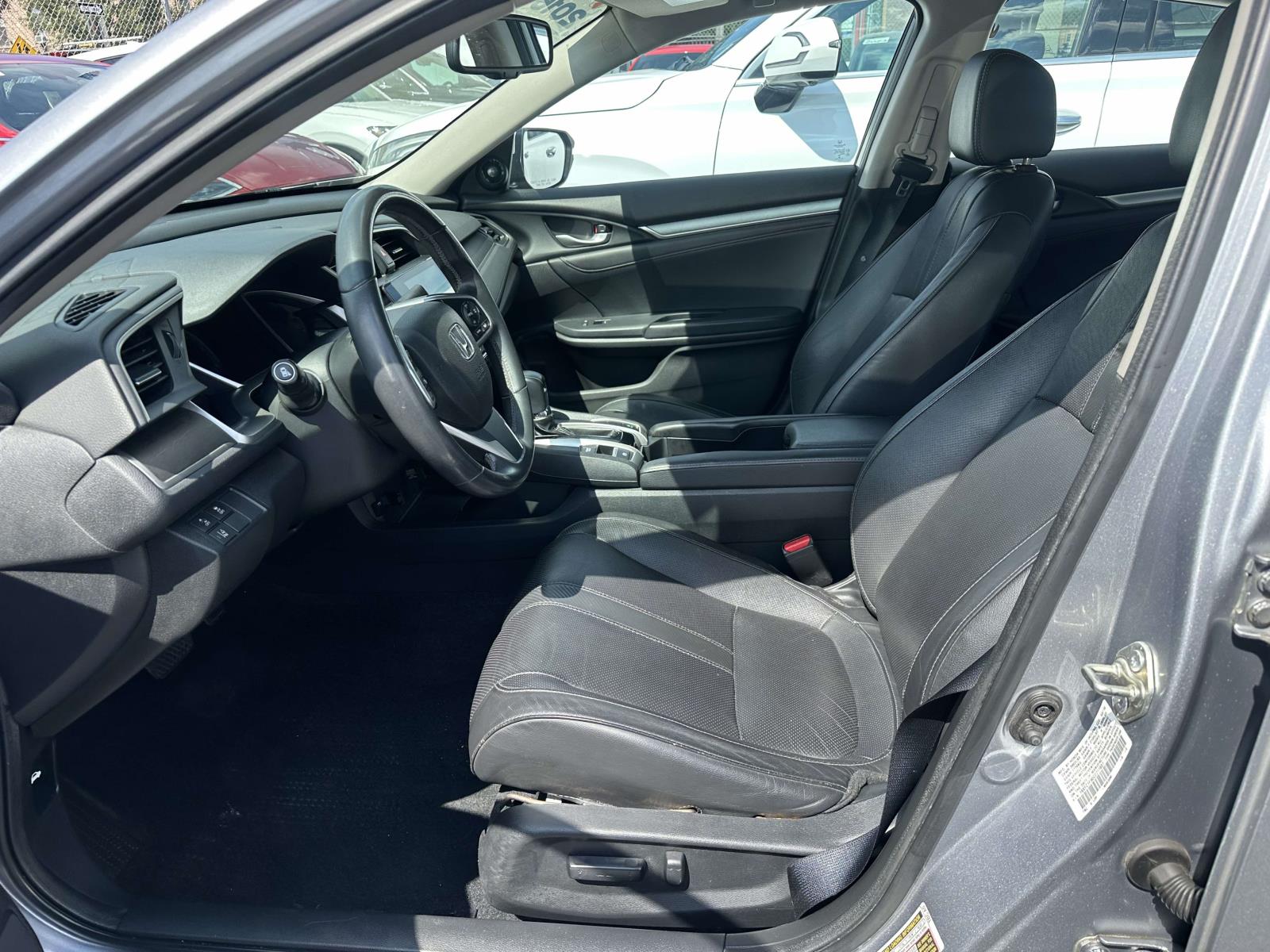2016 Honda Civic Touring - Photo 9
