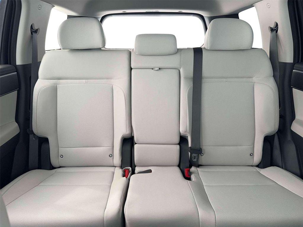 2026 Hyundai Santa Fe SE - Photo 16