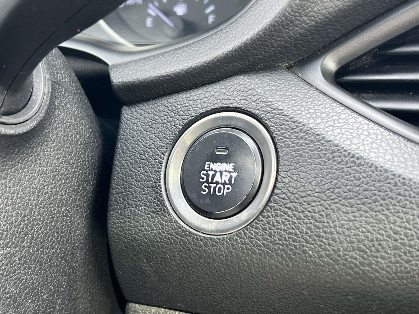 2020 Hyundai Elantra GT GT N Line - Photo 32