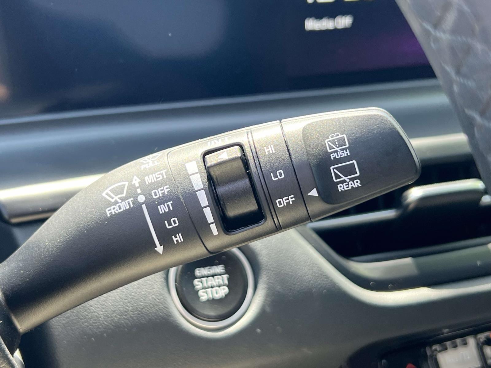 2025 Kia Seltos EX - Photo 26