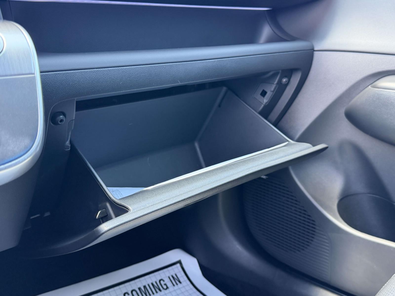 2024 Hyundai Kona Limited - Photo 34