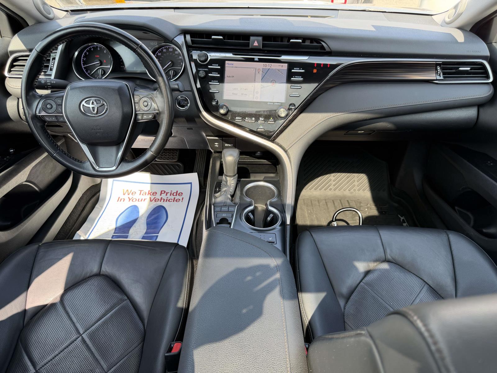 2019 Toyota Camry XLE - Photo 13