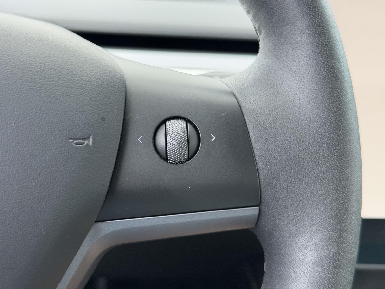 2023 Tesla Model Y Long Range - Photo 24