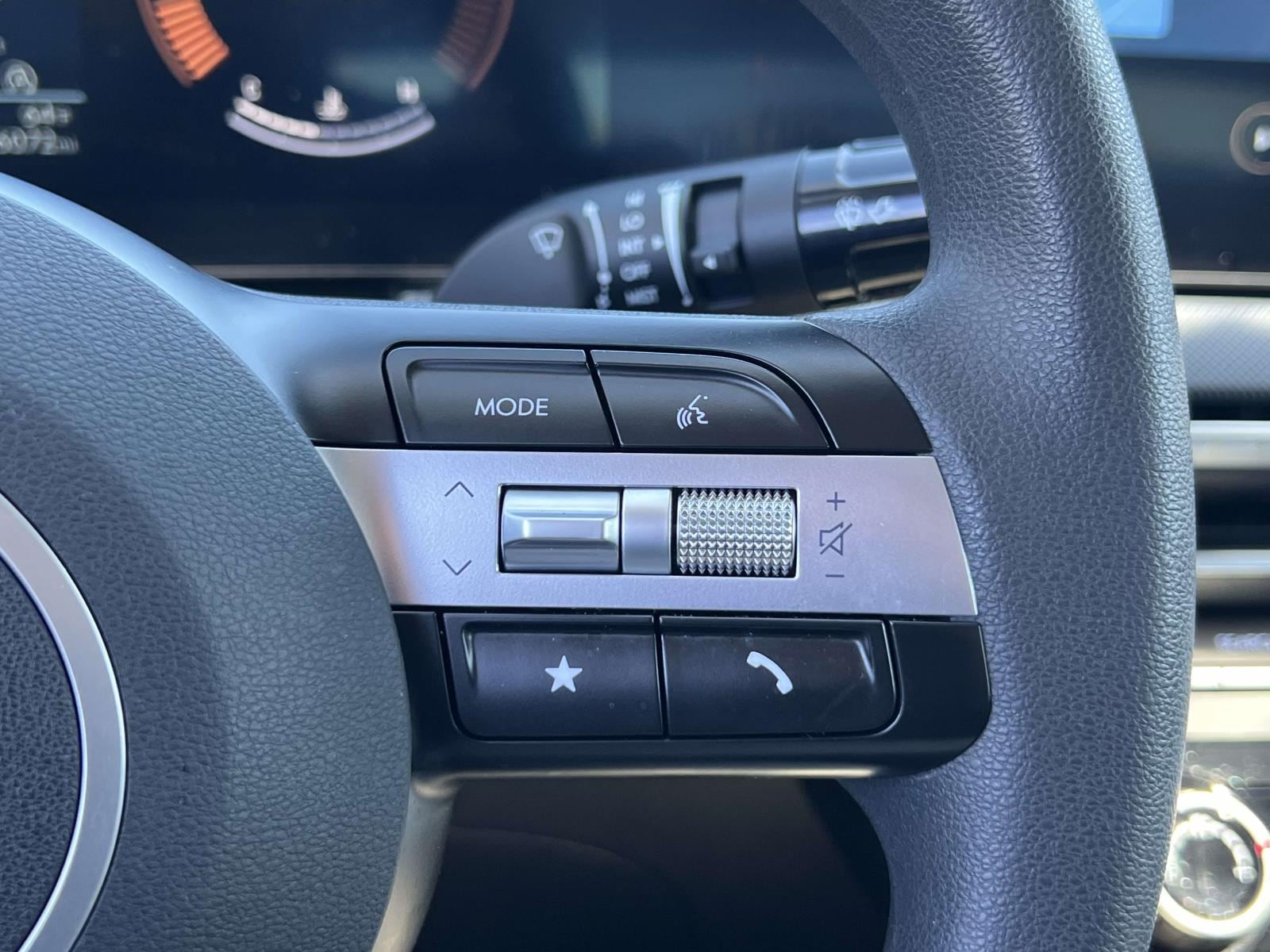 2025 Hyundai Sonata SE - Photo 21