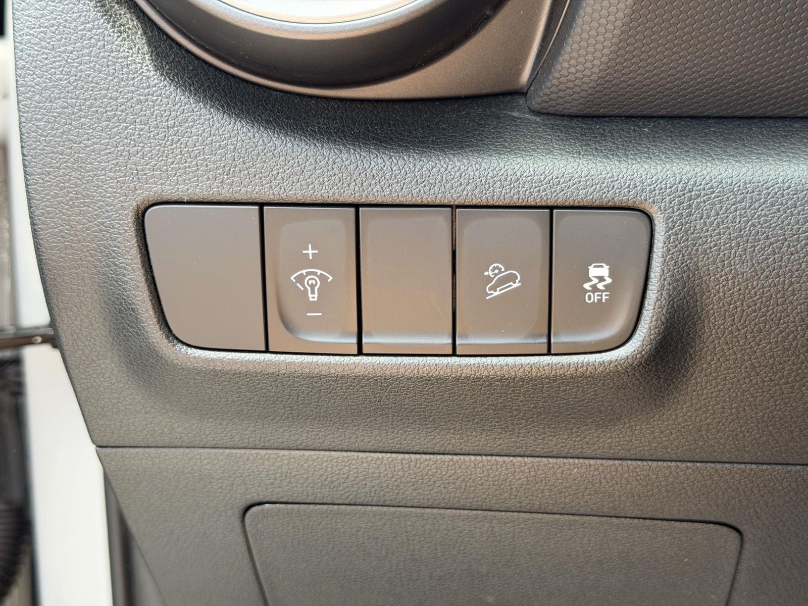 2023 Hyundai Kona SEL - Photo 21