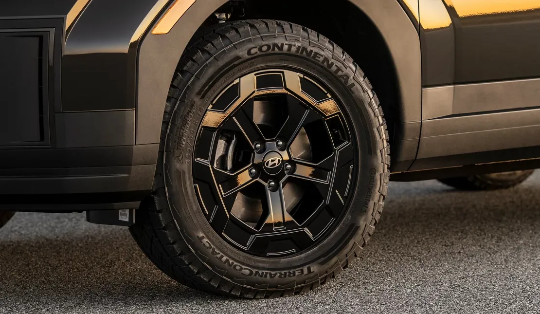 Hyundai tire rotation in Queens at Koeppel Hyundai