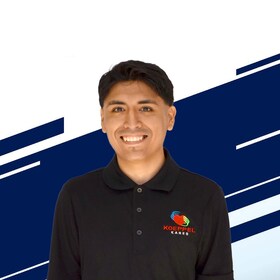 Staff member KEVIN LEYVA from ID_429fdeaa7bba