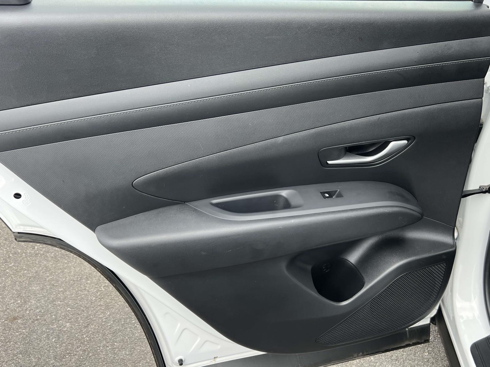 2025 Hyundai Tucson SE - Photo 10