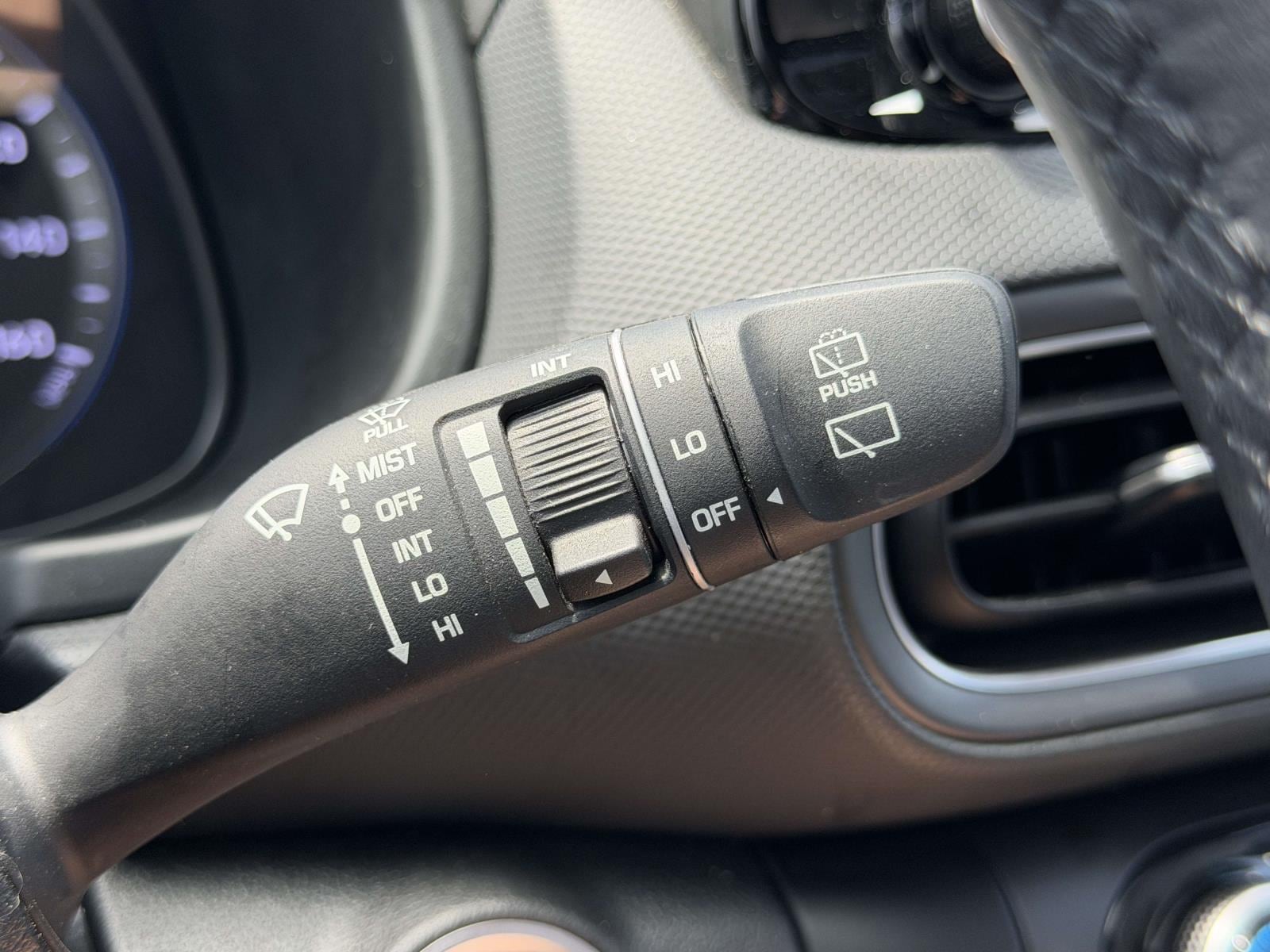 2023 Hyundai Kona SEL - Photo 25