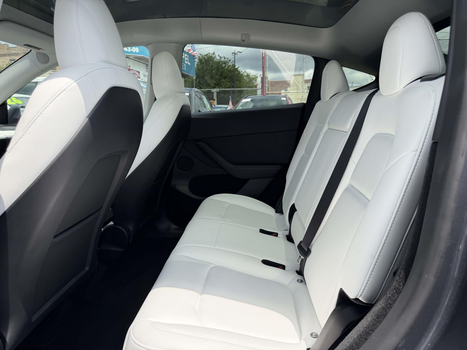 2023 Tesla Model Y Long Range - Photo 13