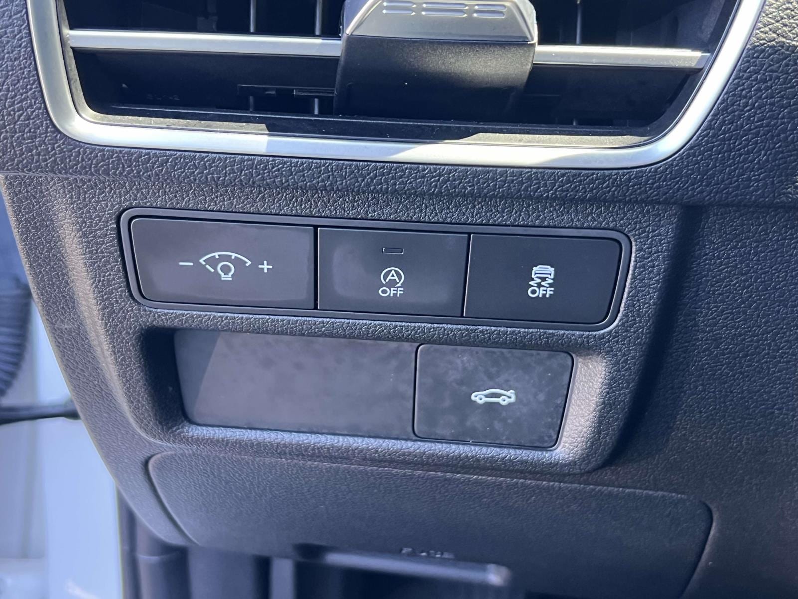 2025 Hyundai Sonata SE - Photo 19