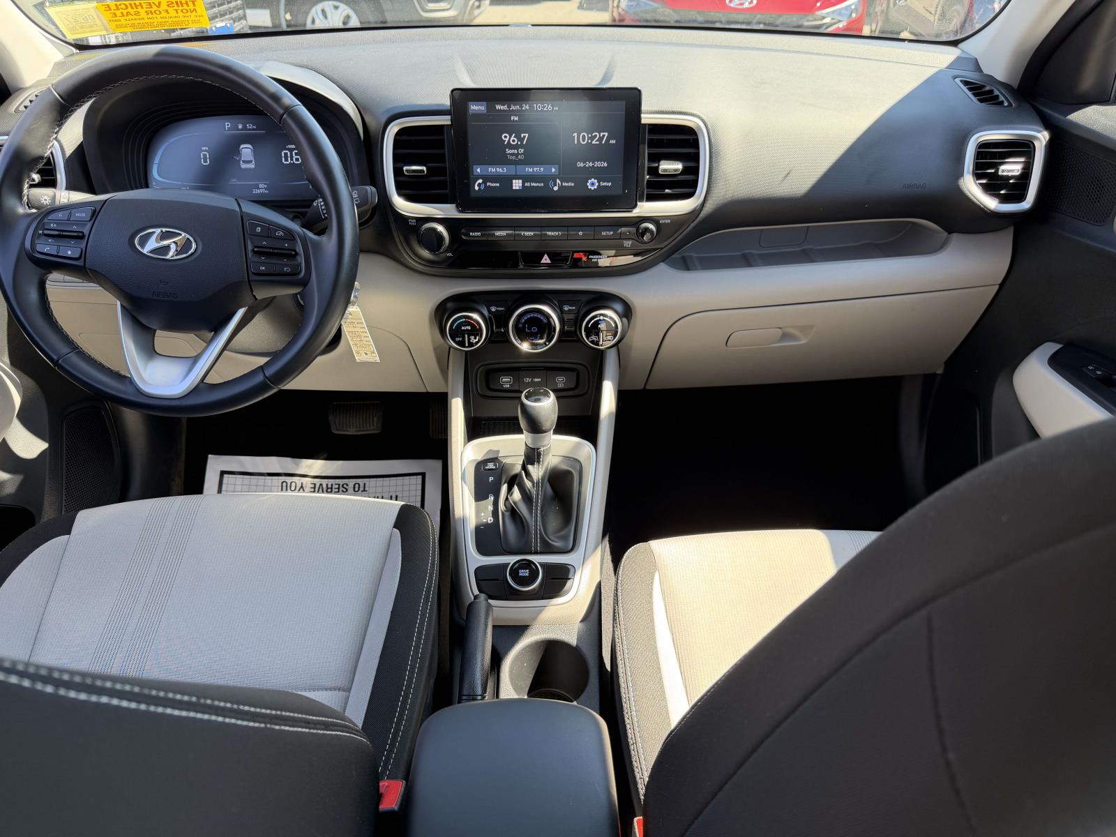 2023 Hyundai Venue SEL - Photo 14