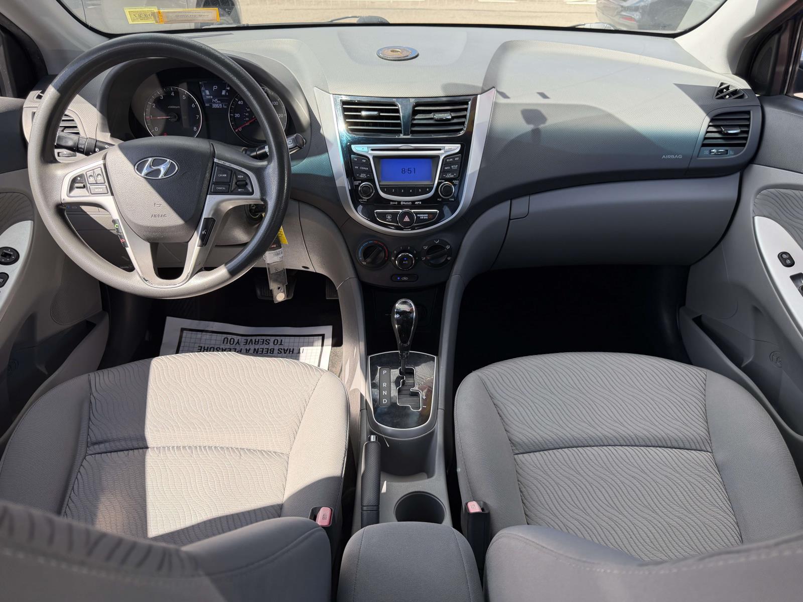 2013 Hyundai Accent GLS - Photo 14
