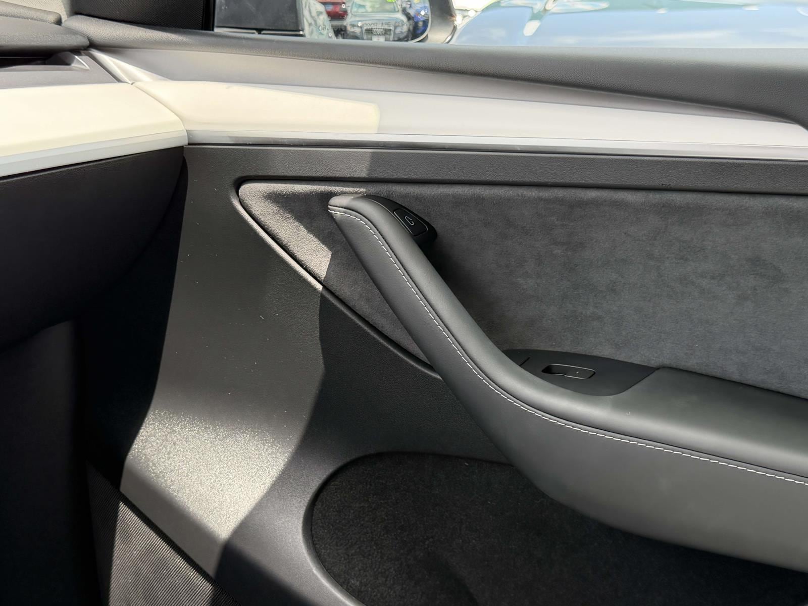 2023 Tesla Model Y Long Range - Photo 37