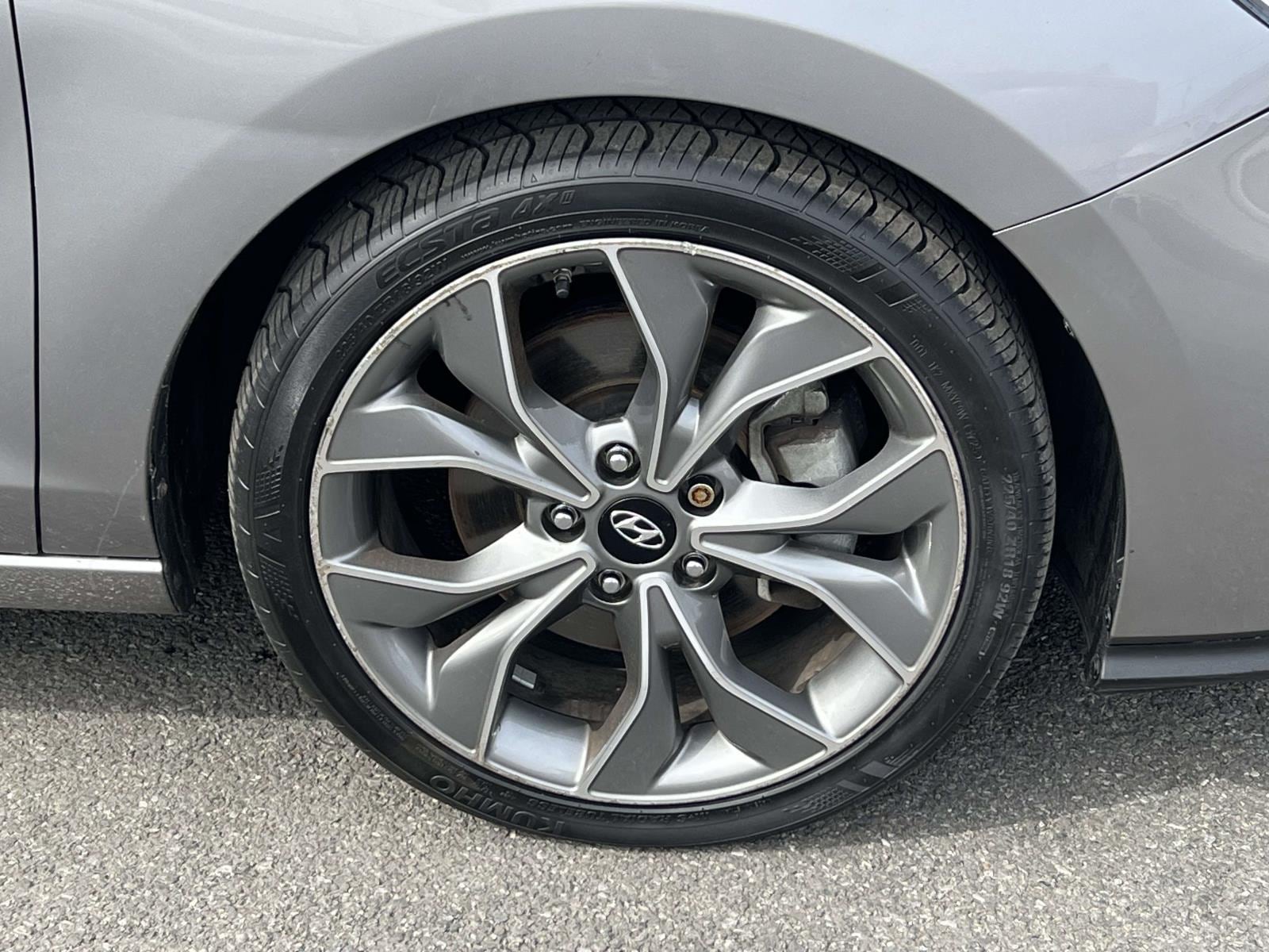 2020 Hyundai Elantra GT GT N Line - Photo 7