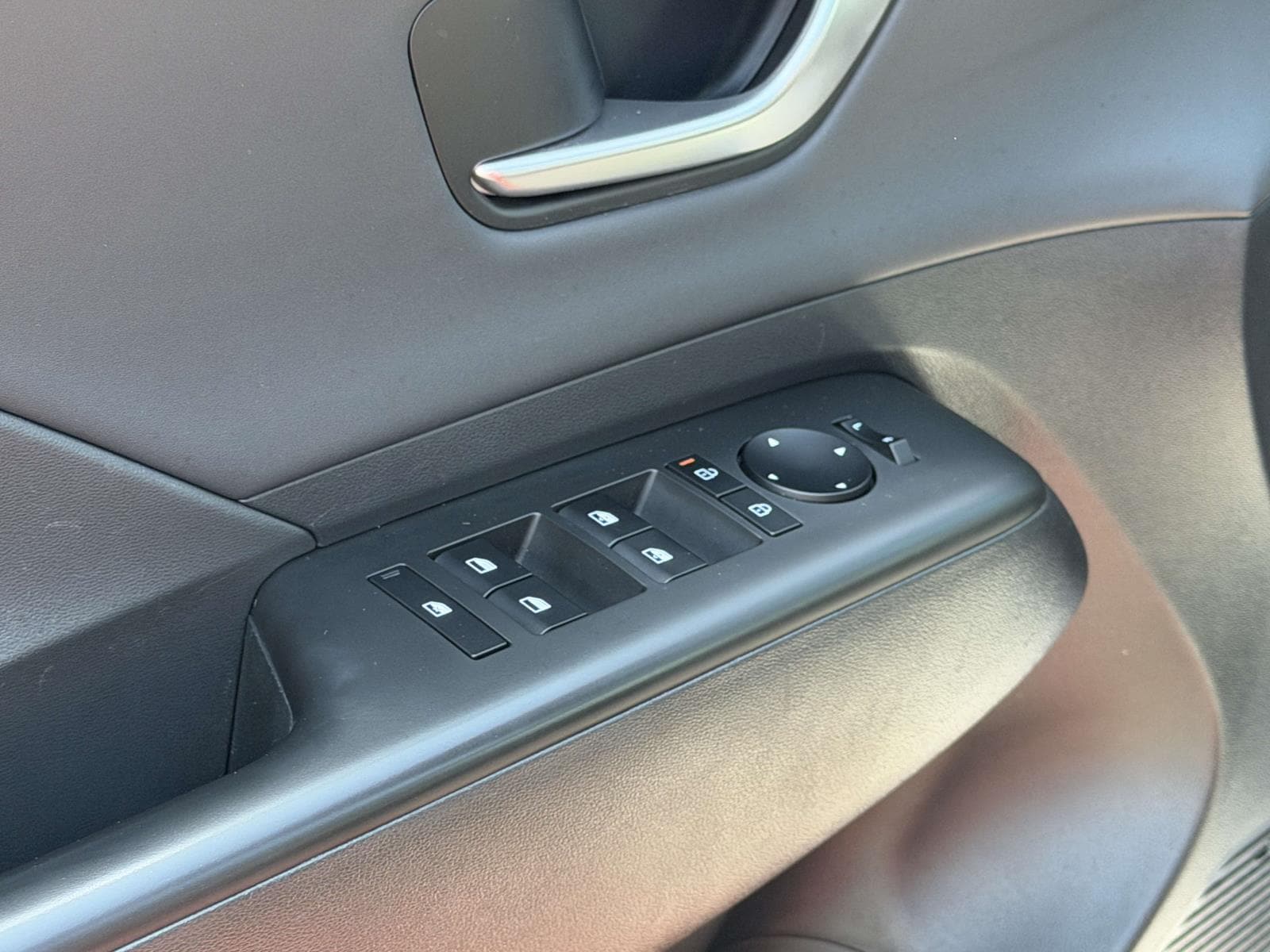 2024 Hyundai Kona Limited - Photo 16