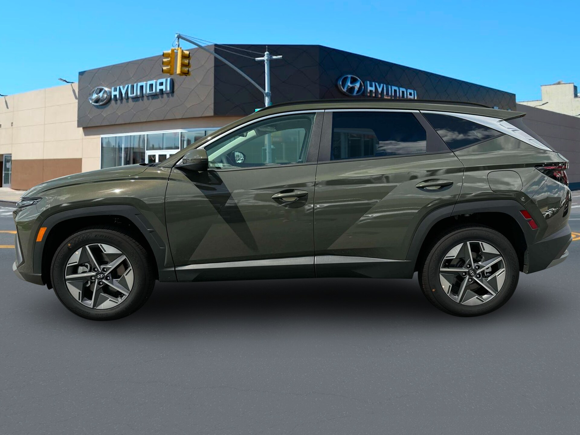 2025 Hyundai Tucson SEL photo 3
