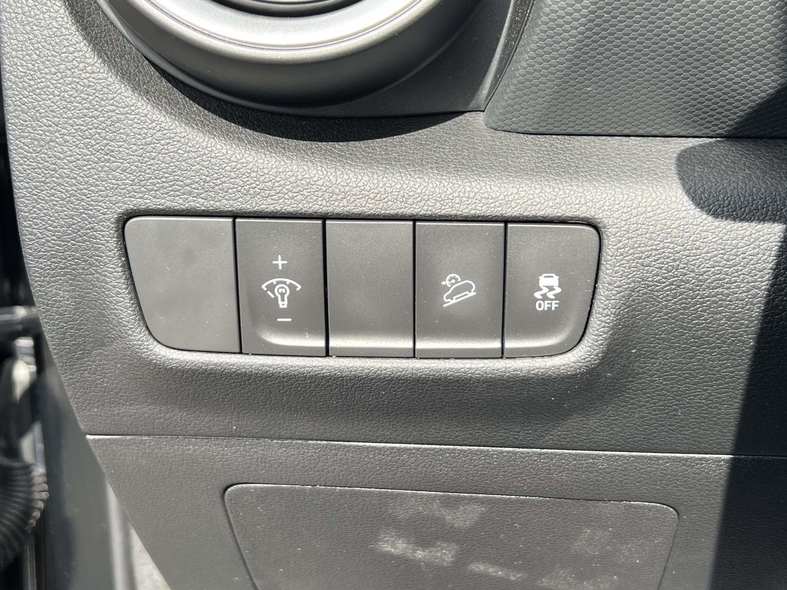 2023 Hyundai Kona SEL - Photo 20