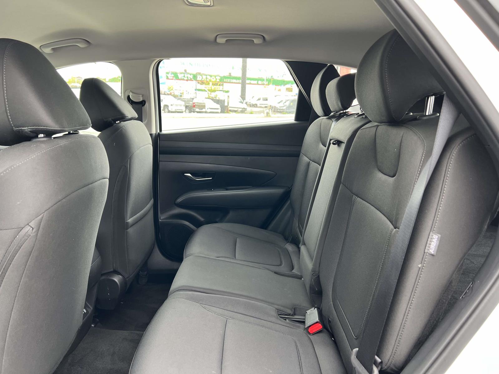 2025 Hyundai Tucson SE - Photo 11