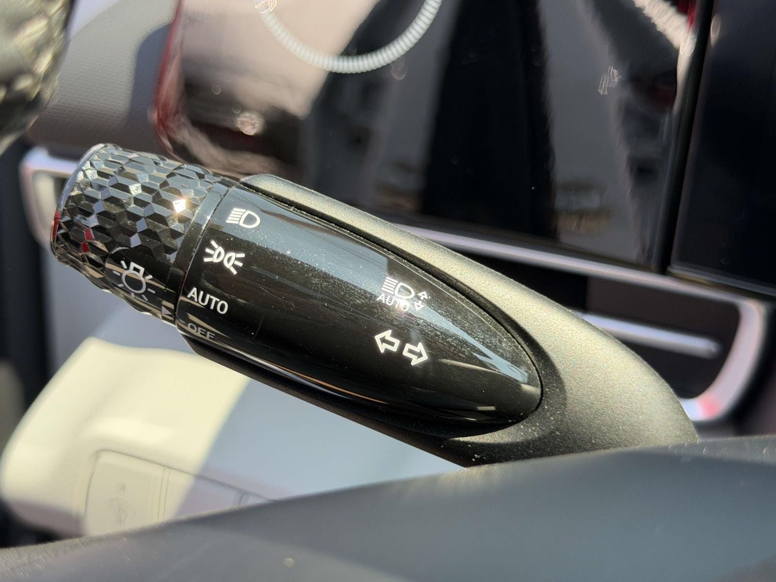 2024 Hyundai Elantra Limited - Photo 23