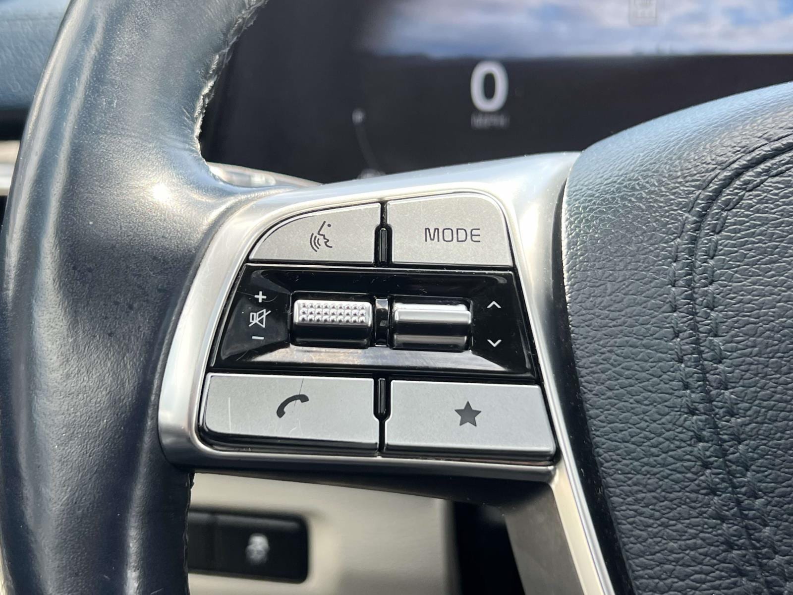 2023 Kia Telluride SX - Photo 22