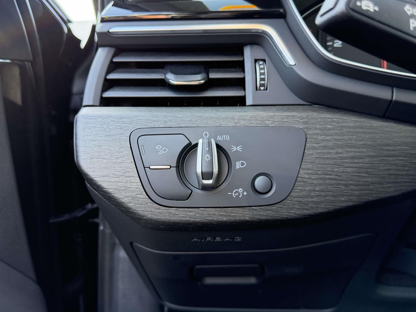 2021 Audi A4 Premium - Photo 19
