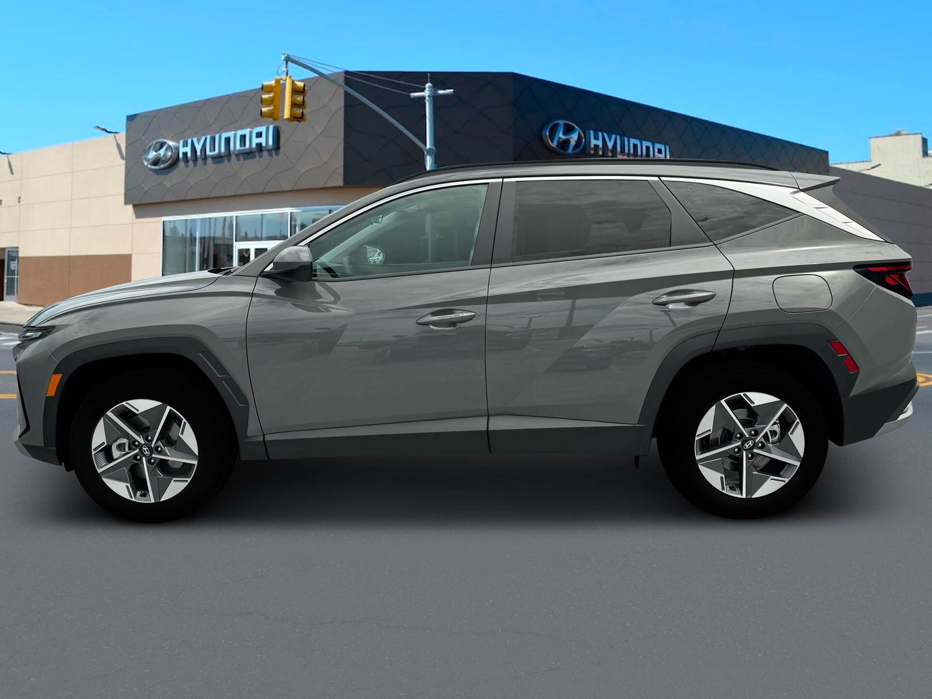 2026 Hyundai Tucson SEL photo 3