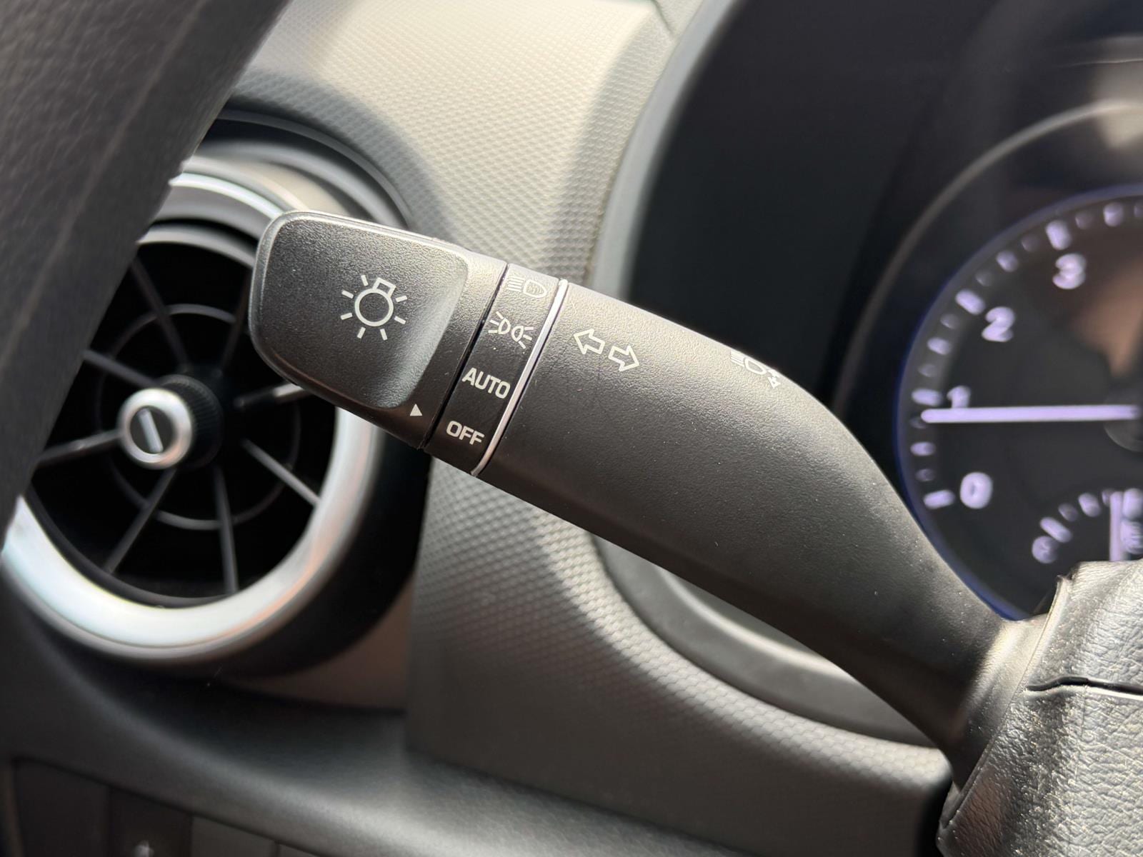 2023 Hyundai Kona SEL - Photo 23