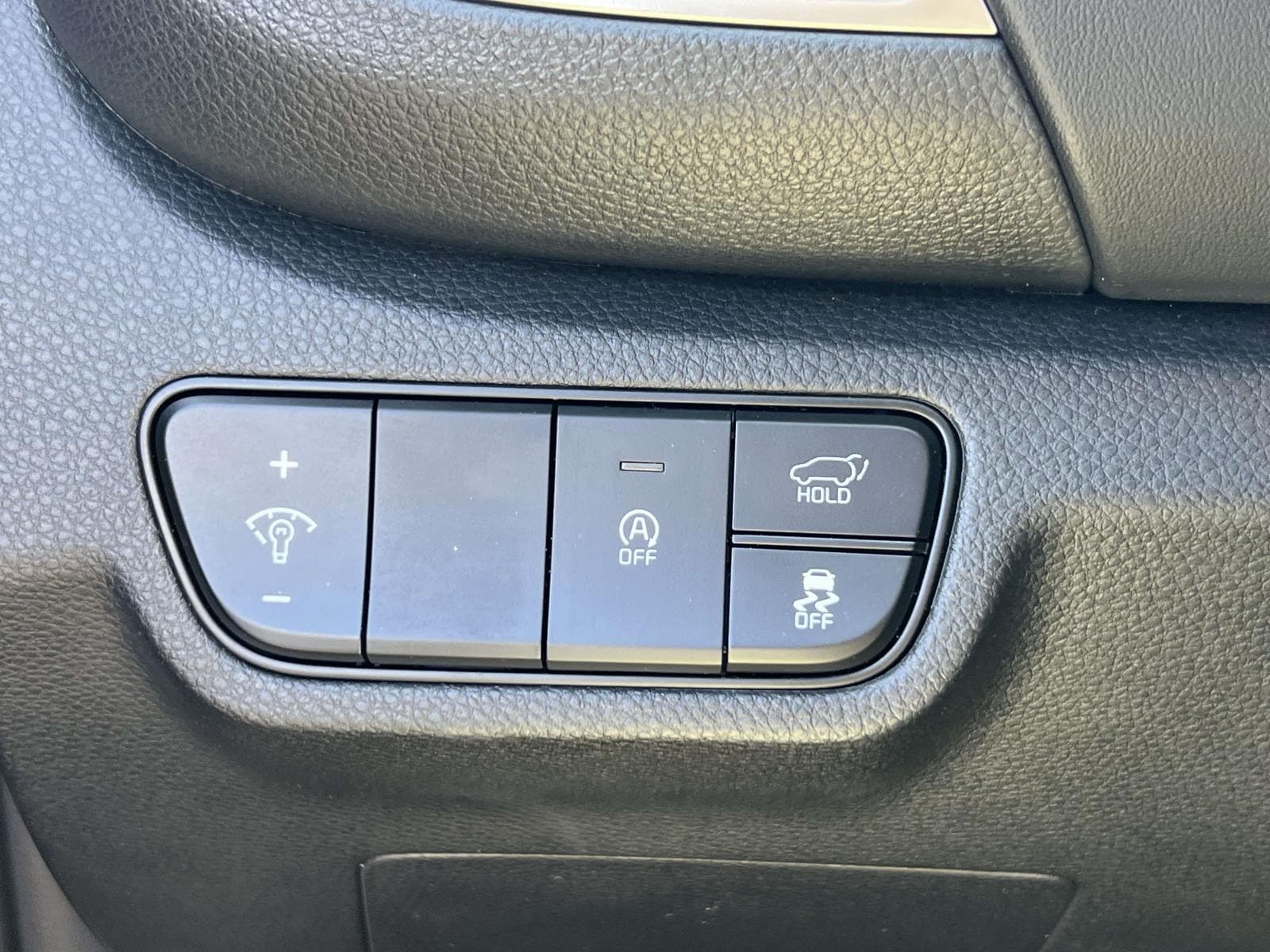 2025 Kia Seltos EX - Photo 22