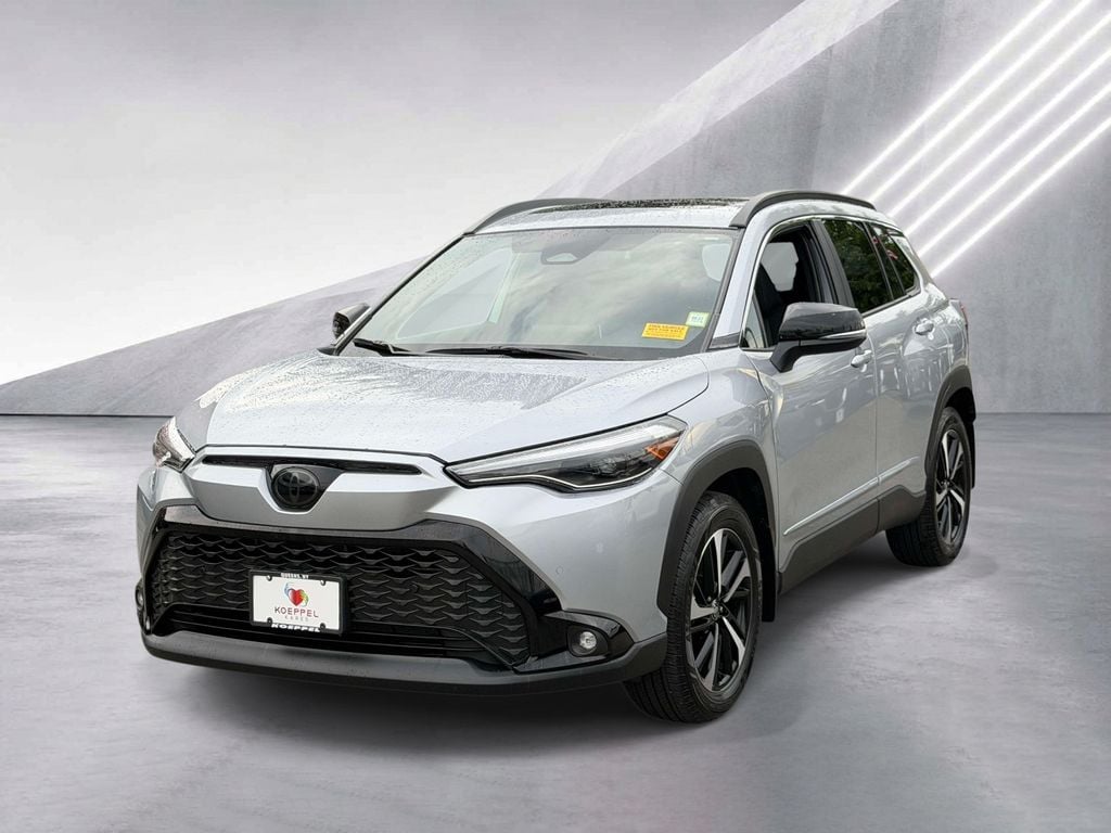Used 2025 Toyota Corolla Cross Hybrid XSE SUV