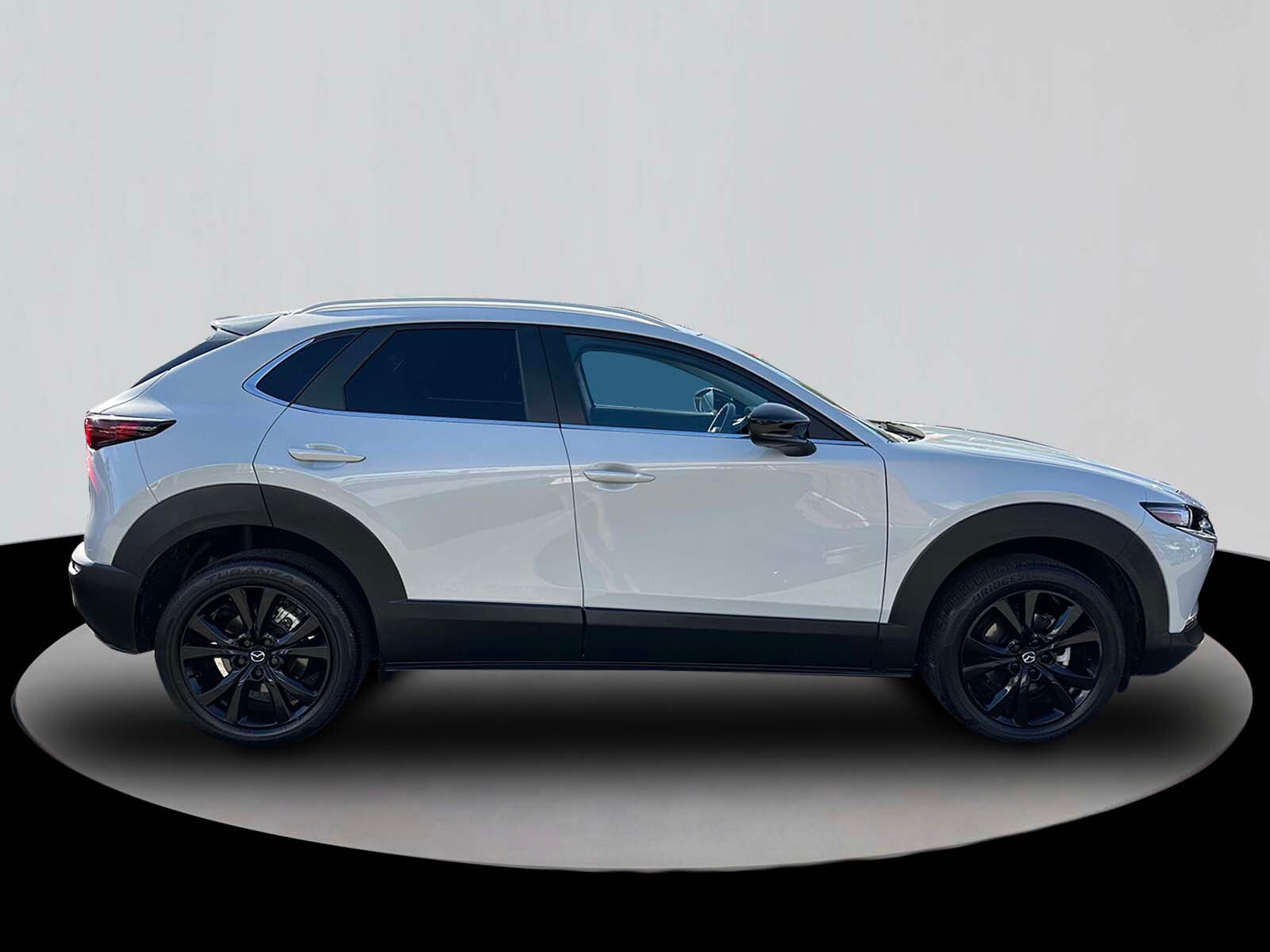 2025 Mazda CX-30 2.5 Select Sport photo 2