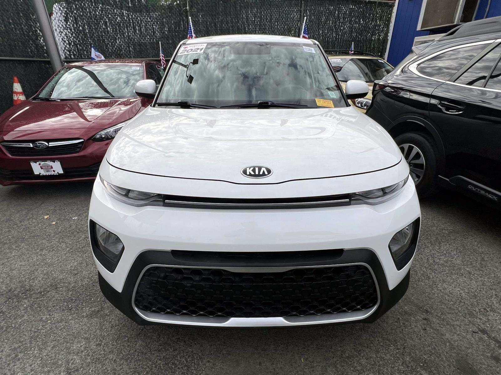 Used 2021 Kia Soul LX with VIN KNDJ23AU6M7739680 for sale in Long Island City, NY
