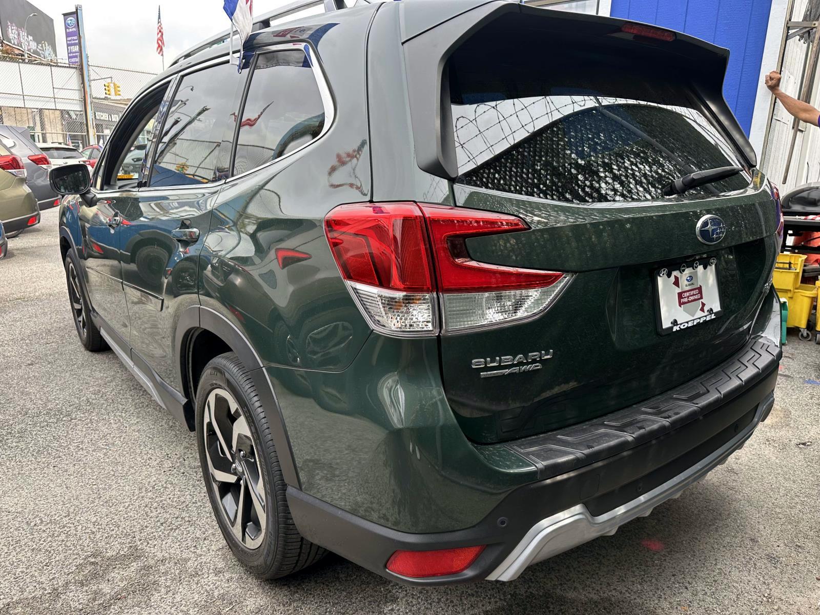 2022 Subaru Forester Touring photo 3