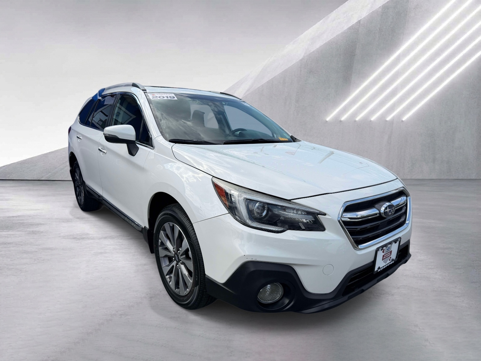 Used 2019 Subaru Outback Touring with VIN 4S4BSATC2K3371446 for sale in Long Island City, NY