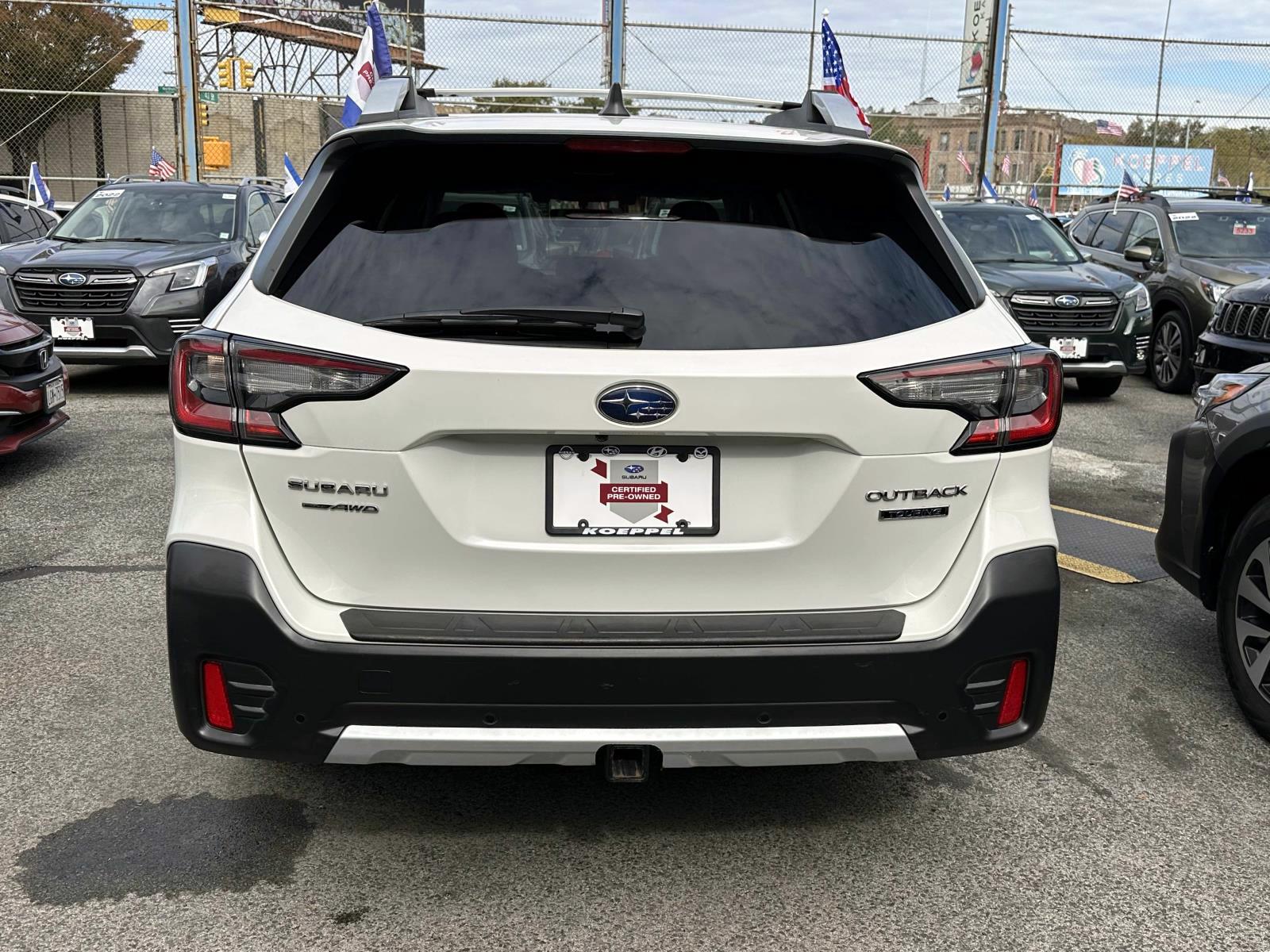 2022 Subaru Outback Touring photo 3