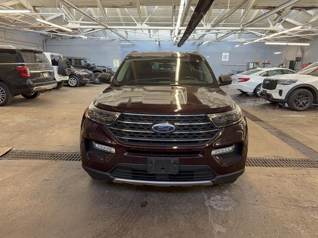 2023 Ford Explorer XLT's photo