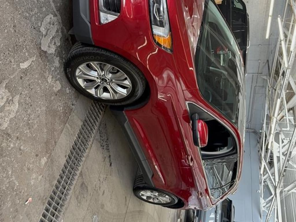 Certified 2023 Ford Edge Titanium