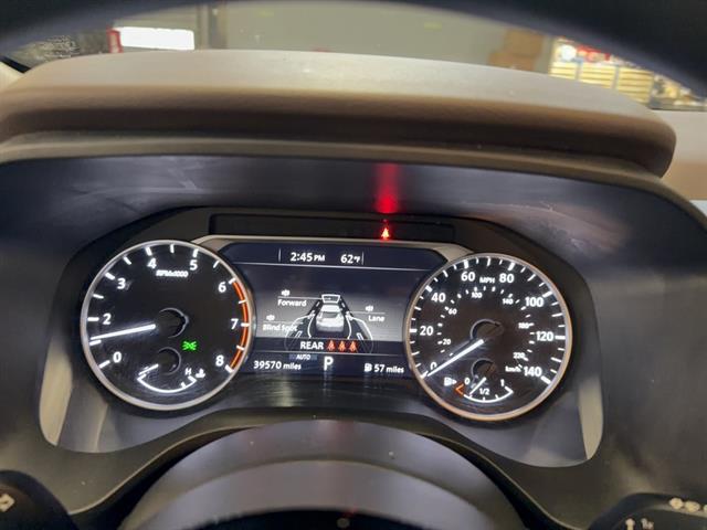 2021 Nissan Rogue SV photo 3