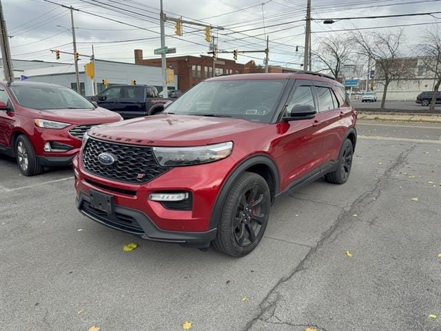 2023 Ford Explorer ST's photo