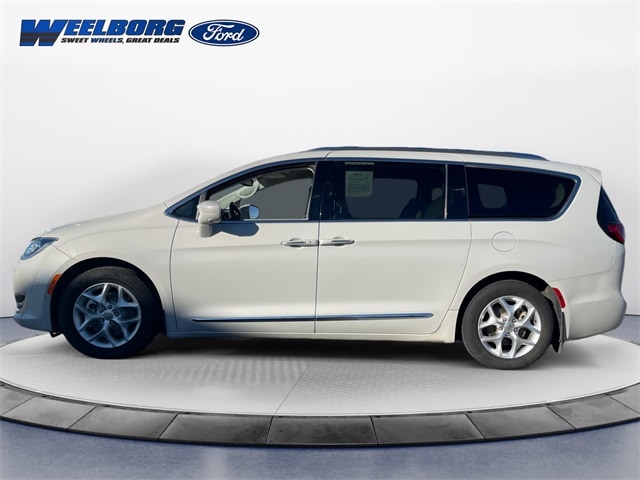 Used 2020 Chrysler Pacifica Touring L Plus with VIN 2C4RC1EG4LR210945 for sale in Redwood Falls, Minnesota