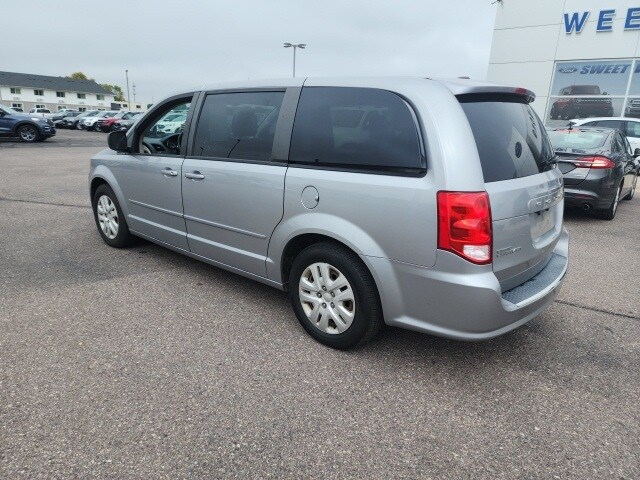 2017 Dodge Grand Caravan SE photo 3