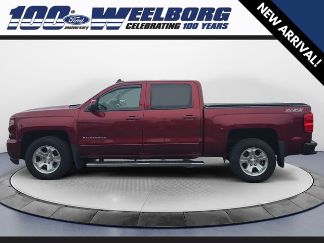 Used 2017 Chevrolet Silverado 1500 LT Z71 with VIN 3GCUKREC4HG171814 for sale in Redwood Falls, Minnesota