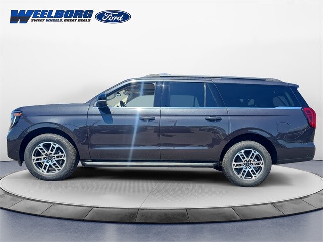 2025 Ford Expedition MAX photo 2