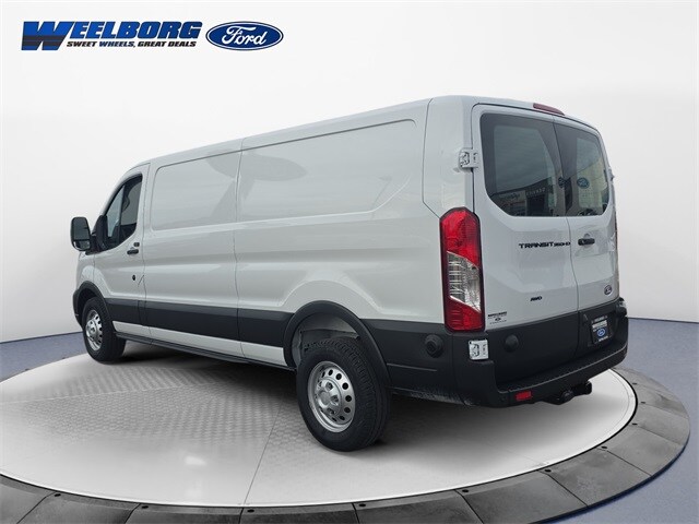 2026 Ford Transit photo 3