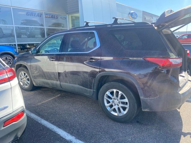 Used 2021 Chevrolet Traverse 1LT with VIN 1GNEVGKW1MJ186916 for sale in Redwood Falls, Minnesota
