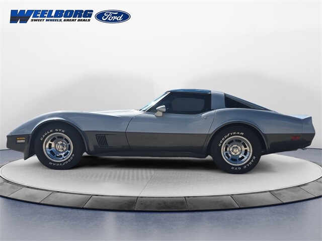 1981 Chevrolet Corvette Base Coupe photo 2