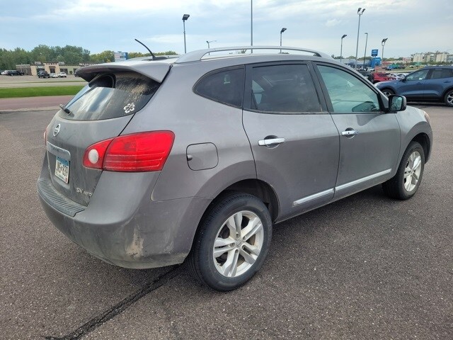 2013 Nissan Rogue SV photo 4