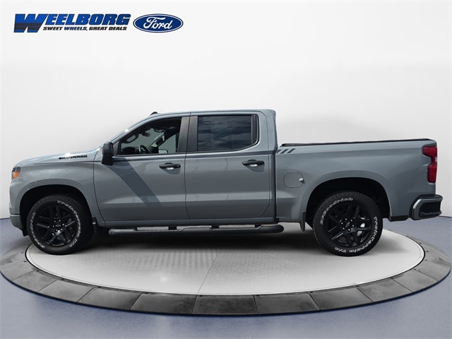 Used 2024 Chevrolet Silverado 1500 Custom with VIN 1GCPDBEK0RZ158906 for sale in Redwood Falls, Minnesota