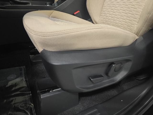 2025 Ford Ranger XLT - Photo 11