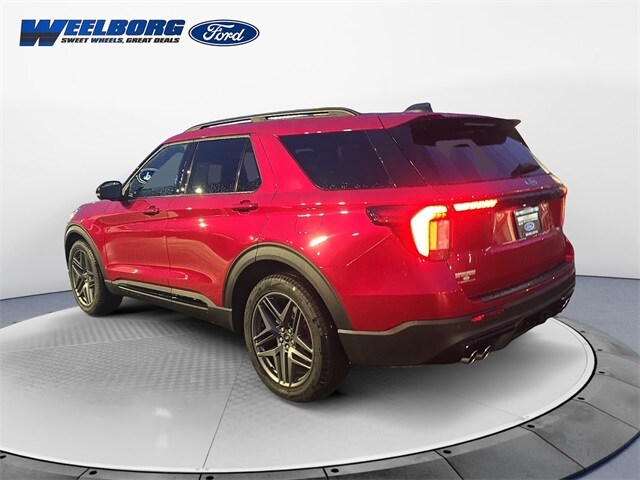 2026 Ford Explorer ST photo 3
